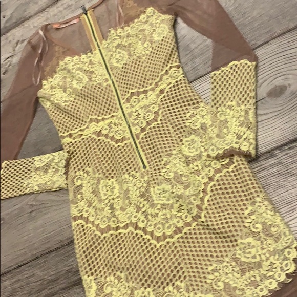 Lace Appliqué Dress - Picture 6 of 6